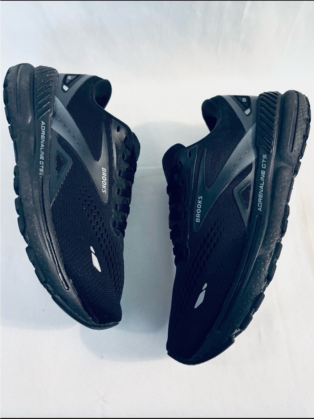 Brooks Adrenaline GTS 23 Running Shoes